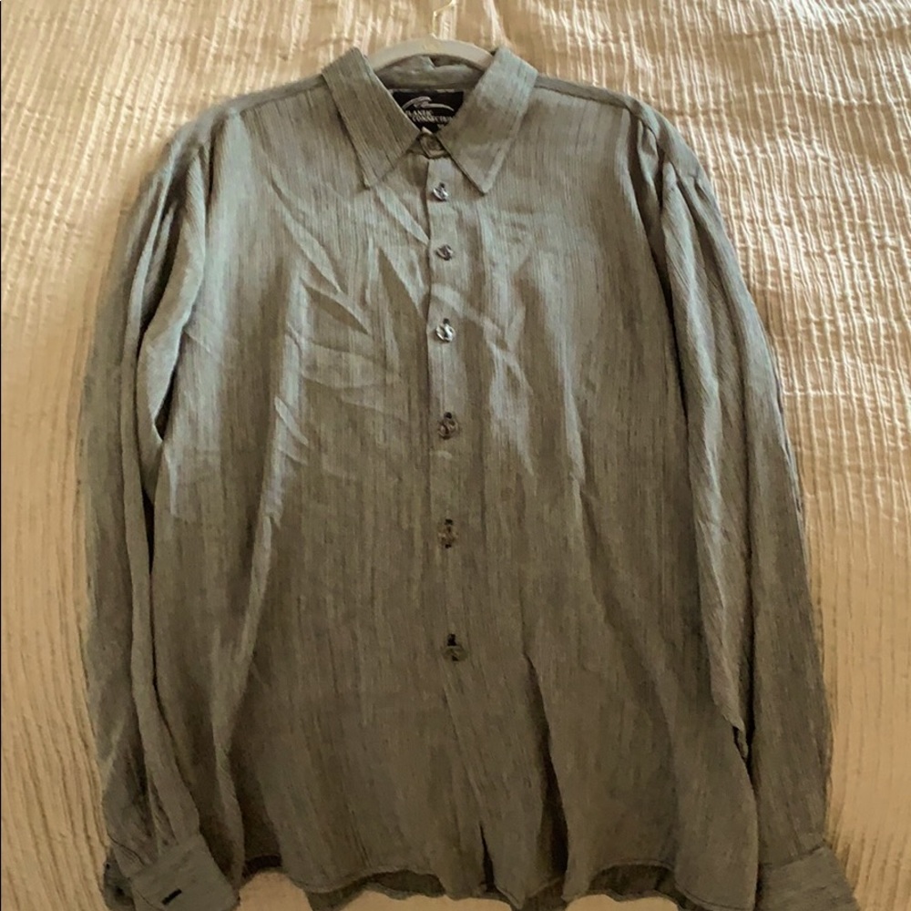 LARGE BUTTON DOWN